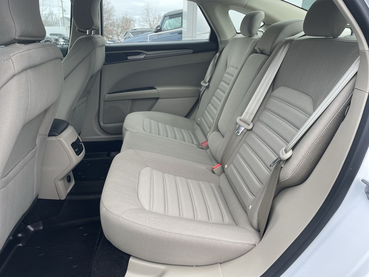 2018 Ford Fusion - P21087 Full Image 22