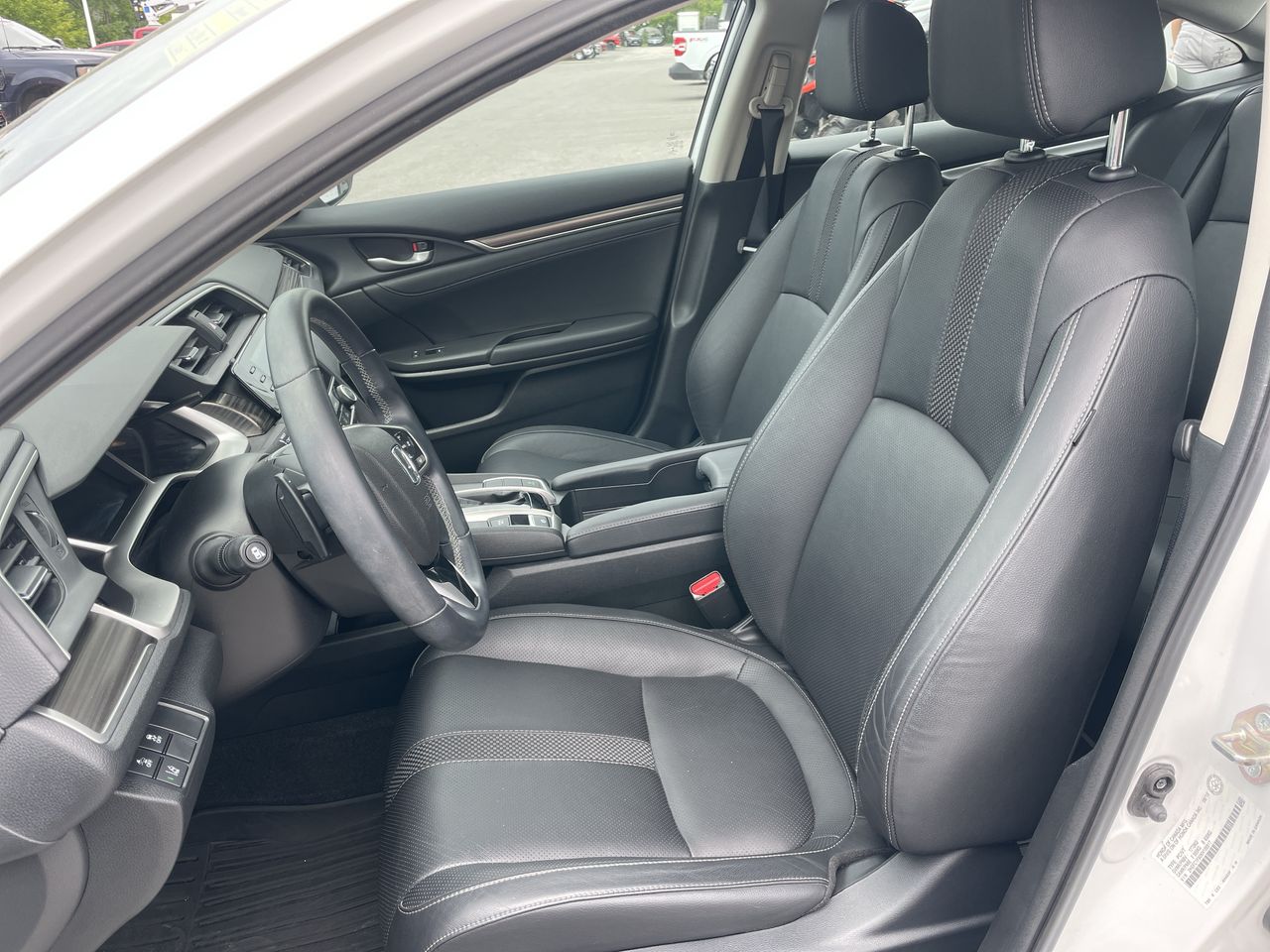 2019 Honda Civic Sedan Touring - P21099 Mobile Image 10