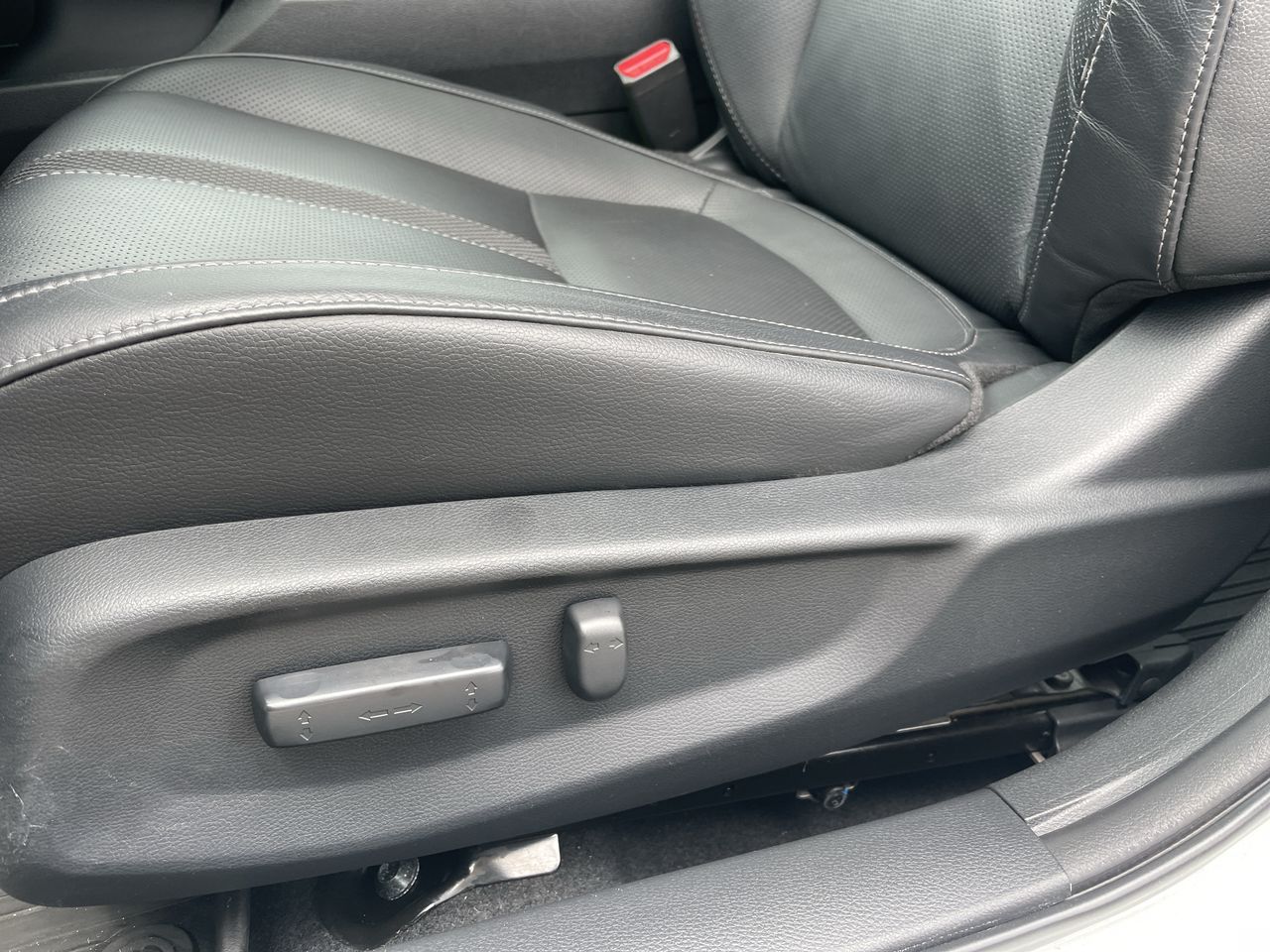 2019 Honda Civic Sedan Touring - P21099 Mobile Image 11