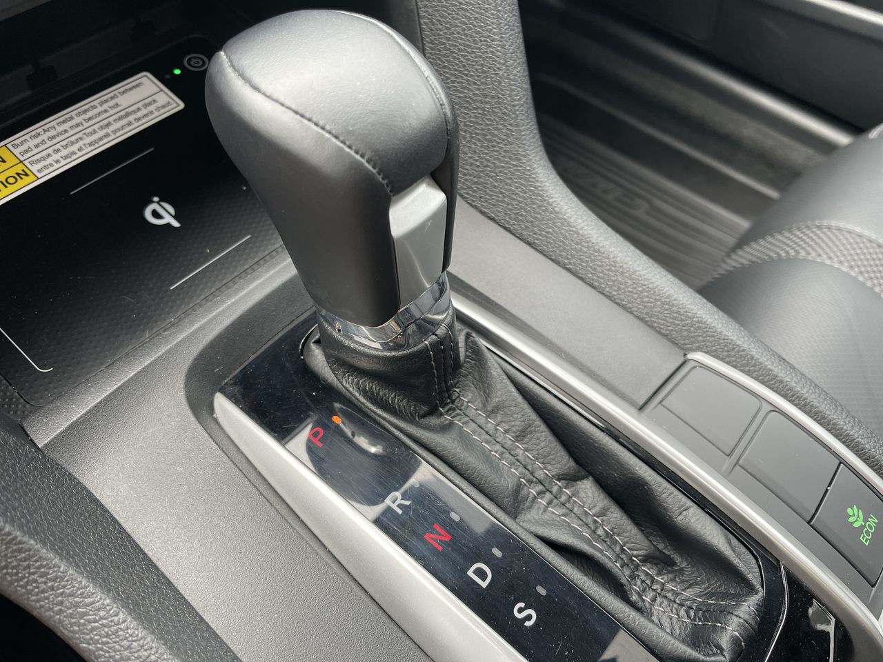 2019 Honda Civic Sedan Touring - P21099 Mobile Image 20
