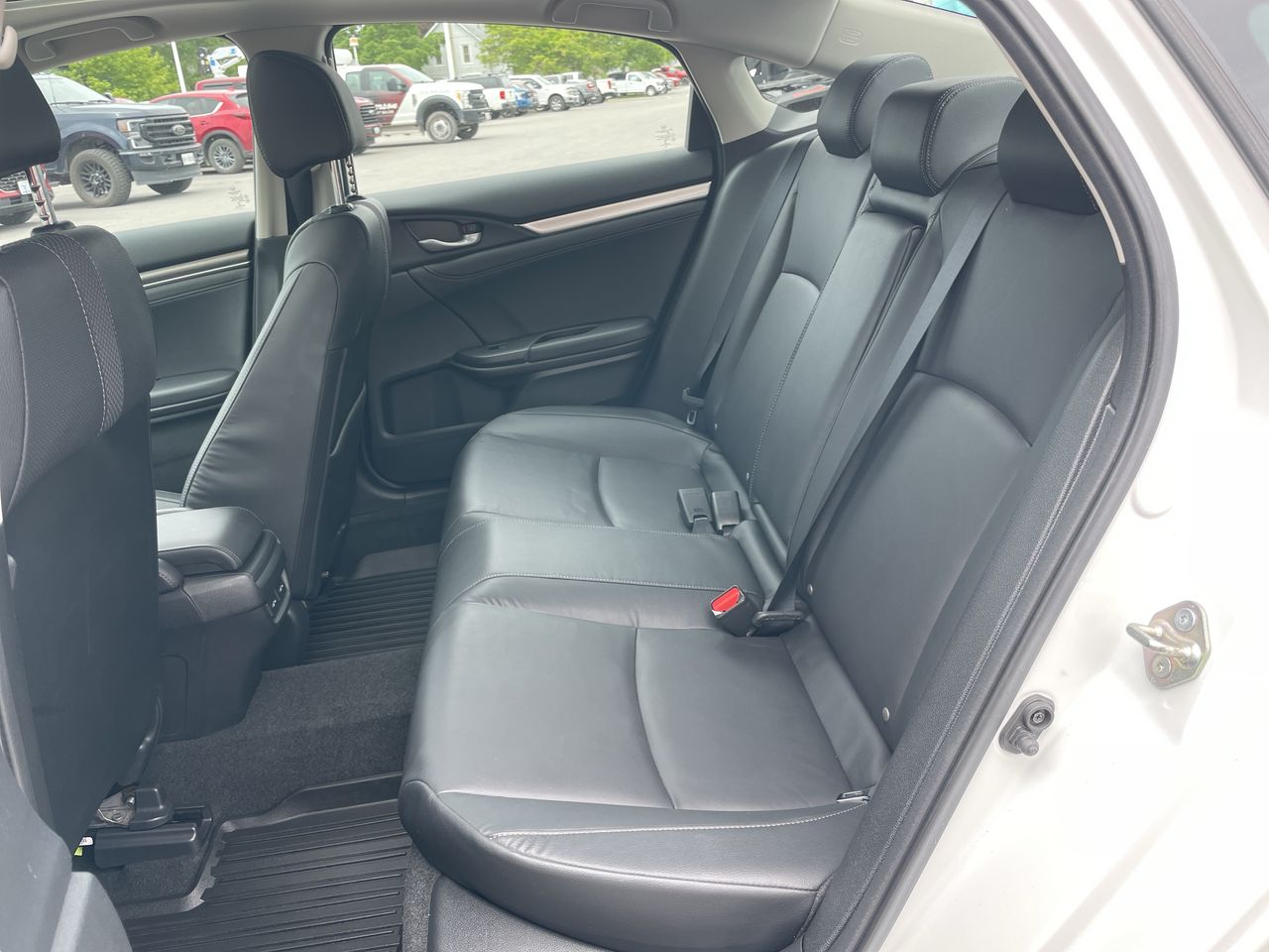 2019 Honda Civic Sedan Touring - P21099 Mobile Image 22