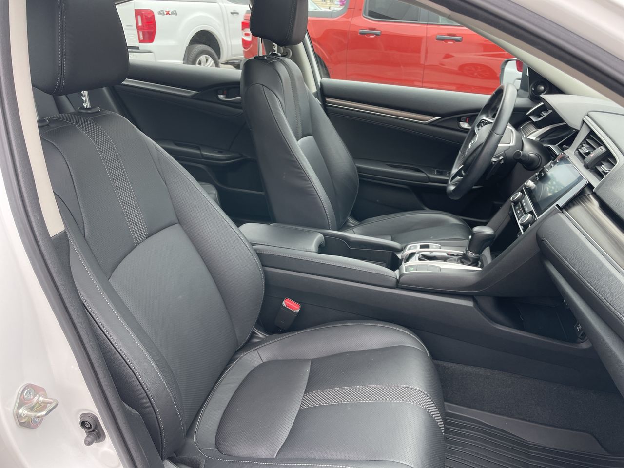 2019 Honda Civic Sedan - P21099 Full Image 25