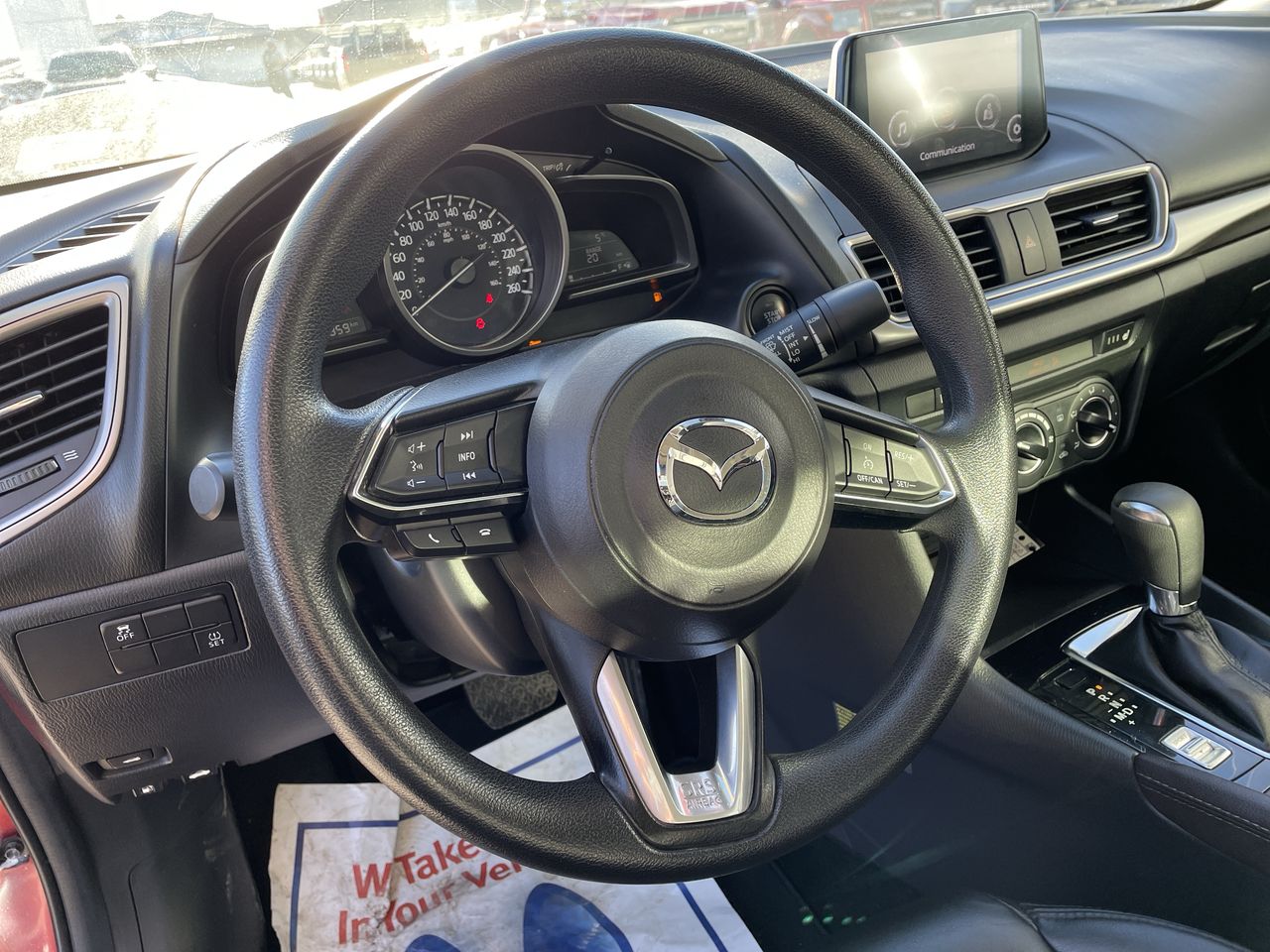 2018 Mazda Mazda3 SE - P21098 Mobile Image 13