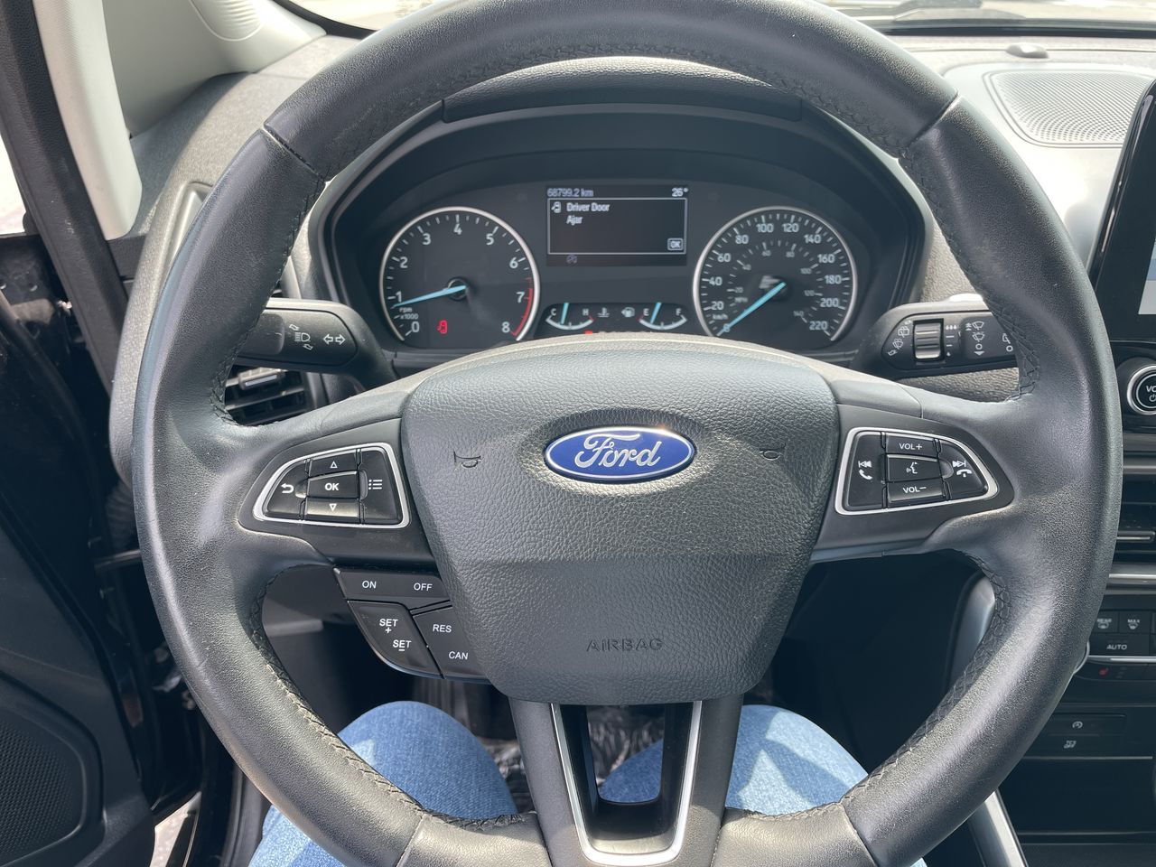 2018 Ford EcoSport - P21120 Full Image 14