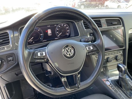 2018 Volkswagen e-Golf - P21180 Image 14
