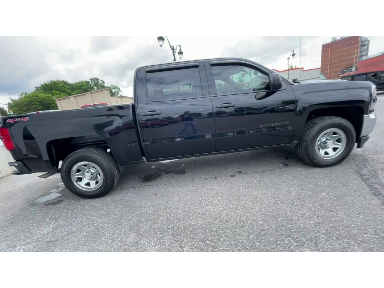 2016 Chevrolet Silverado 1500 - P21228 Full Image 9