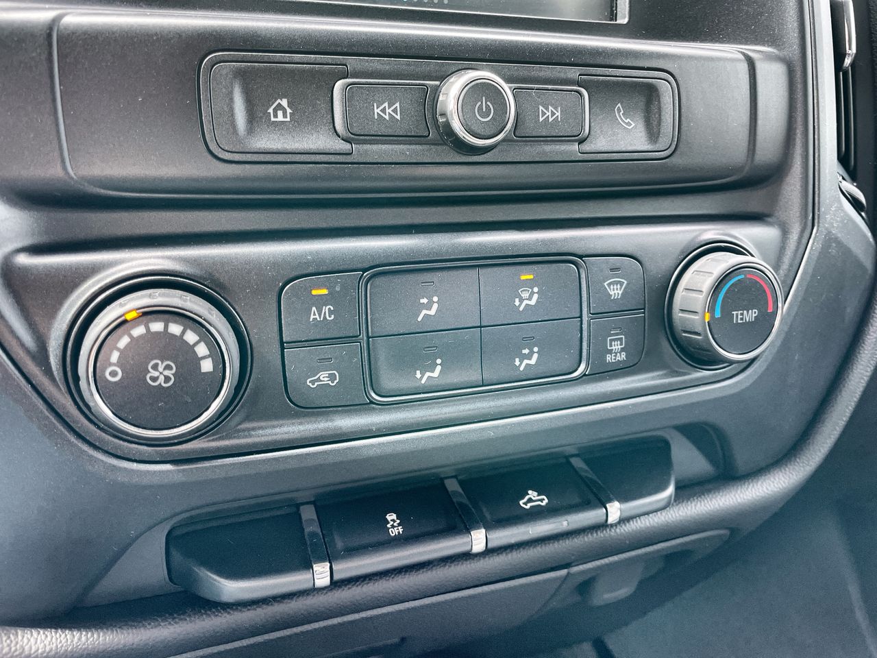 2016 Chevrolet Silverado 1500 - P21228 Full Image 18