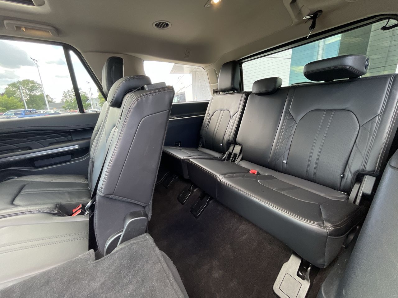 2021 Ford Expedition - P21237 Full Image 24