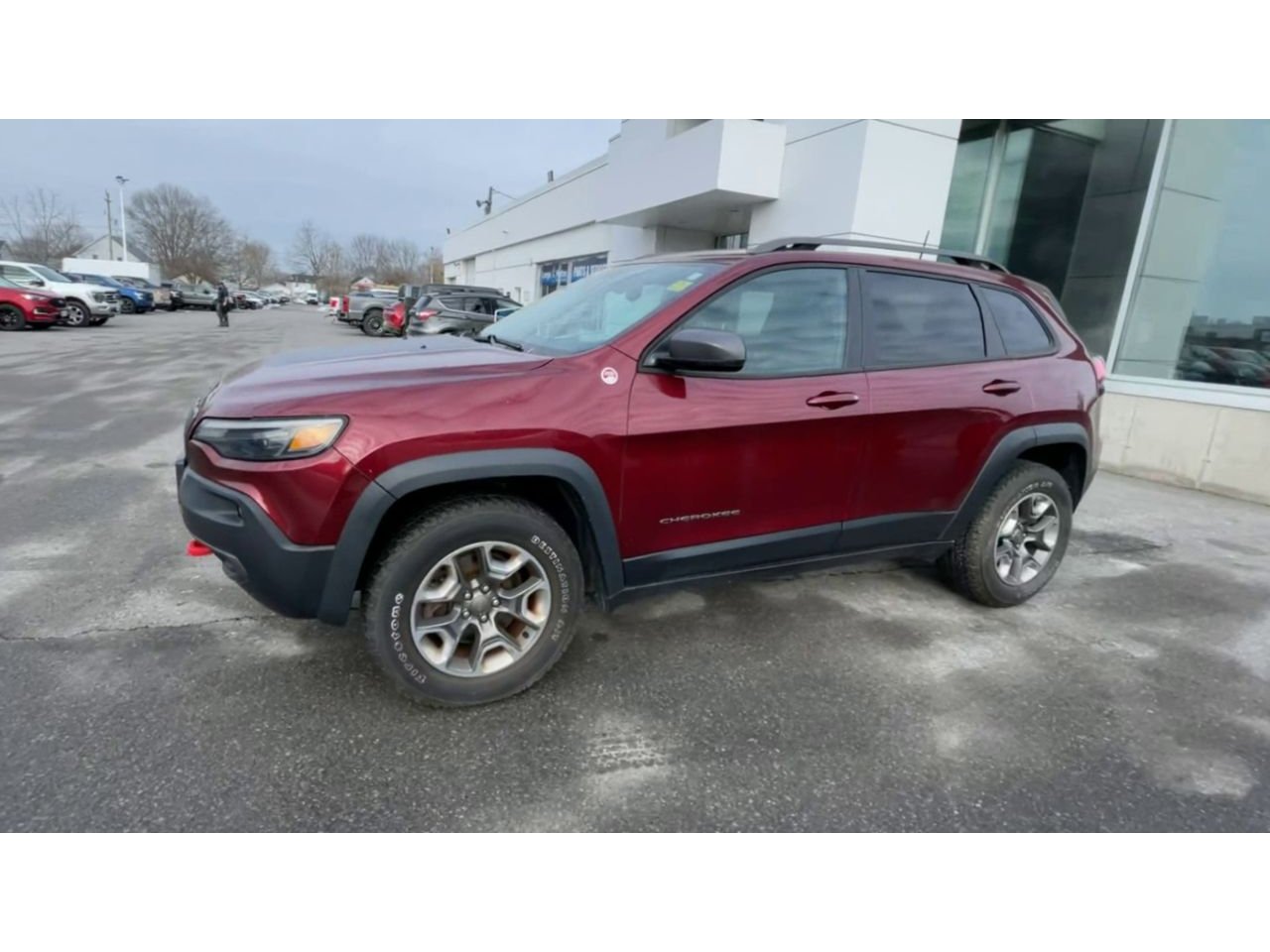 2019 Jeep Cherokee Trailhawk - P21291 Mobile Image 3