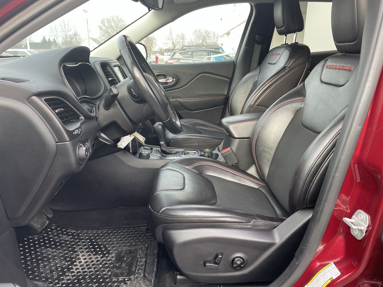 2019 Jeep Cherokee Trailhawk - P21291 Mobile Image 10