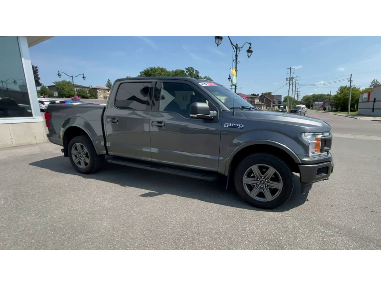 2020 Ford F-150 XLT - P21293 Mobile Image 1