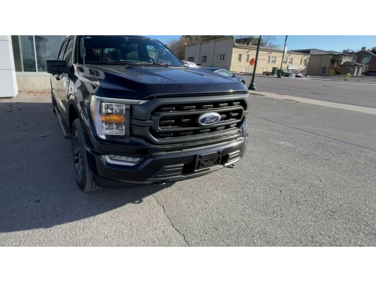 2023 Ford F-150 4x4 Supercrew-157 - 21438 Mobile Image 2