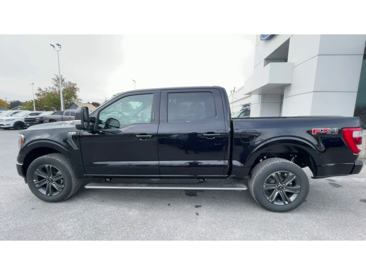 2023 Ford F-150 Lariat - 21479 Mobile Image 5