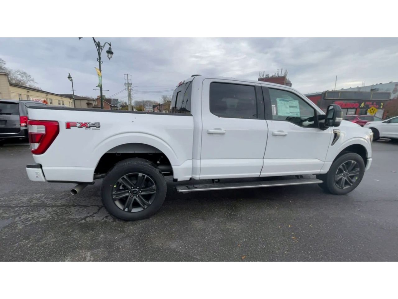 2023 Ford F-150 Lariat - 21482 Mobile Image 8