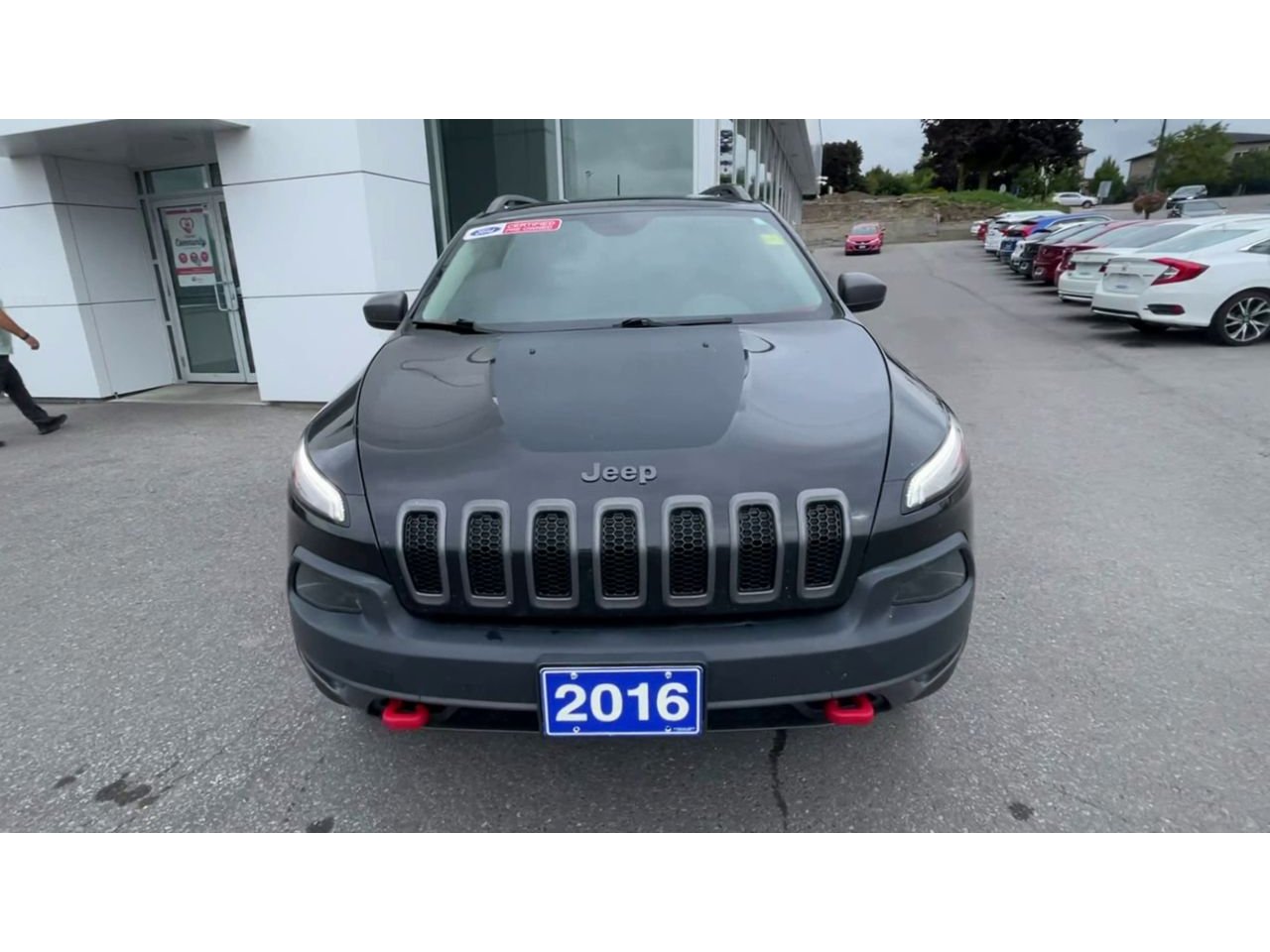 2016 Jeep Cherokee - P21241A Full Image 3