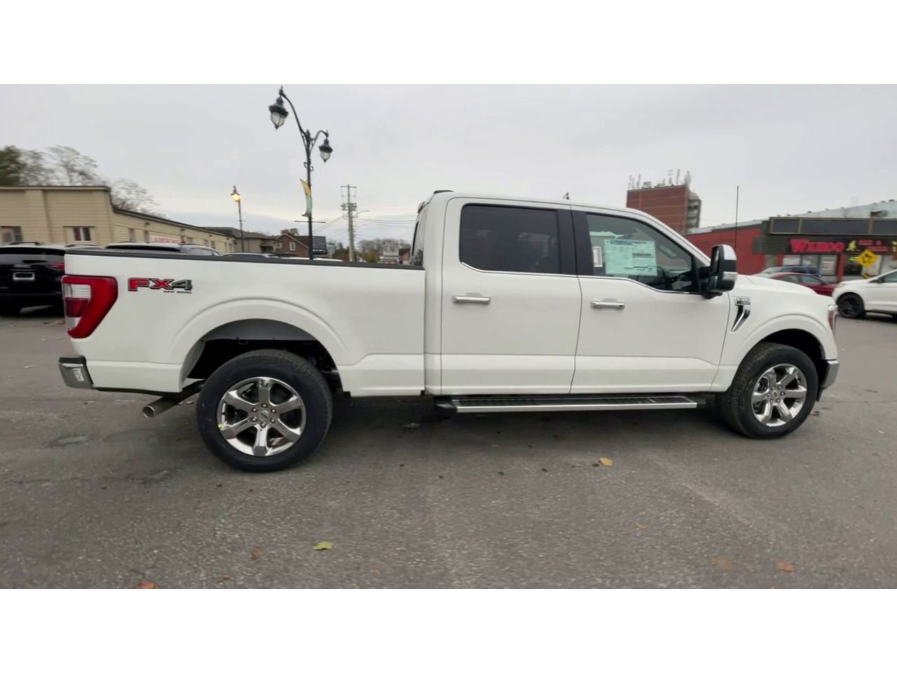 2023 Ford F-150 Lariat - 21498 Mobile Image 8