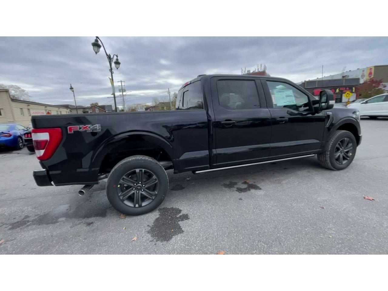2023 Ford F-150 Lariat - 21470 Mobile Image 8