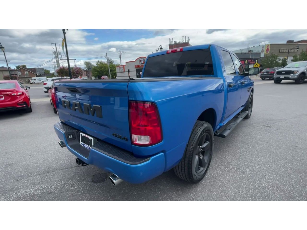2020 Ram 1500 Classic Express - P21377 Mobile Image 7
