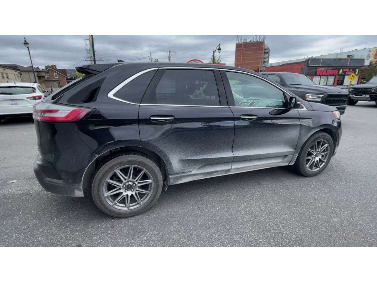2020 Ford Edge - P21357A Full Image 9