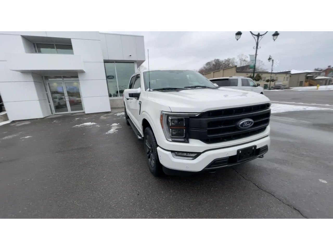 2023 Ford F-150 Lariat - 21621 Mobile Image 2