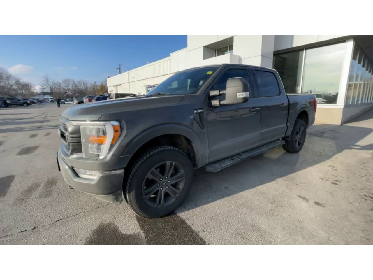 2021 Ford F-150 XLT - P21662 Mobile Image 3