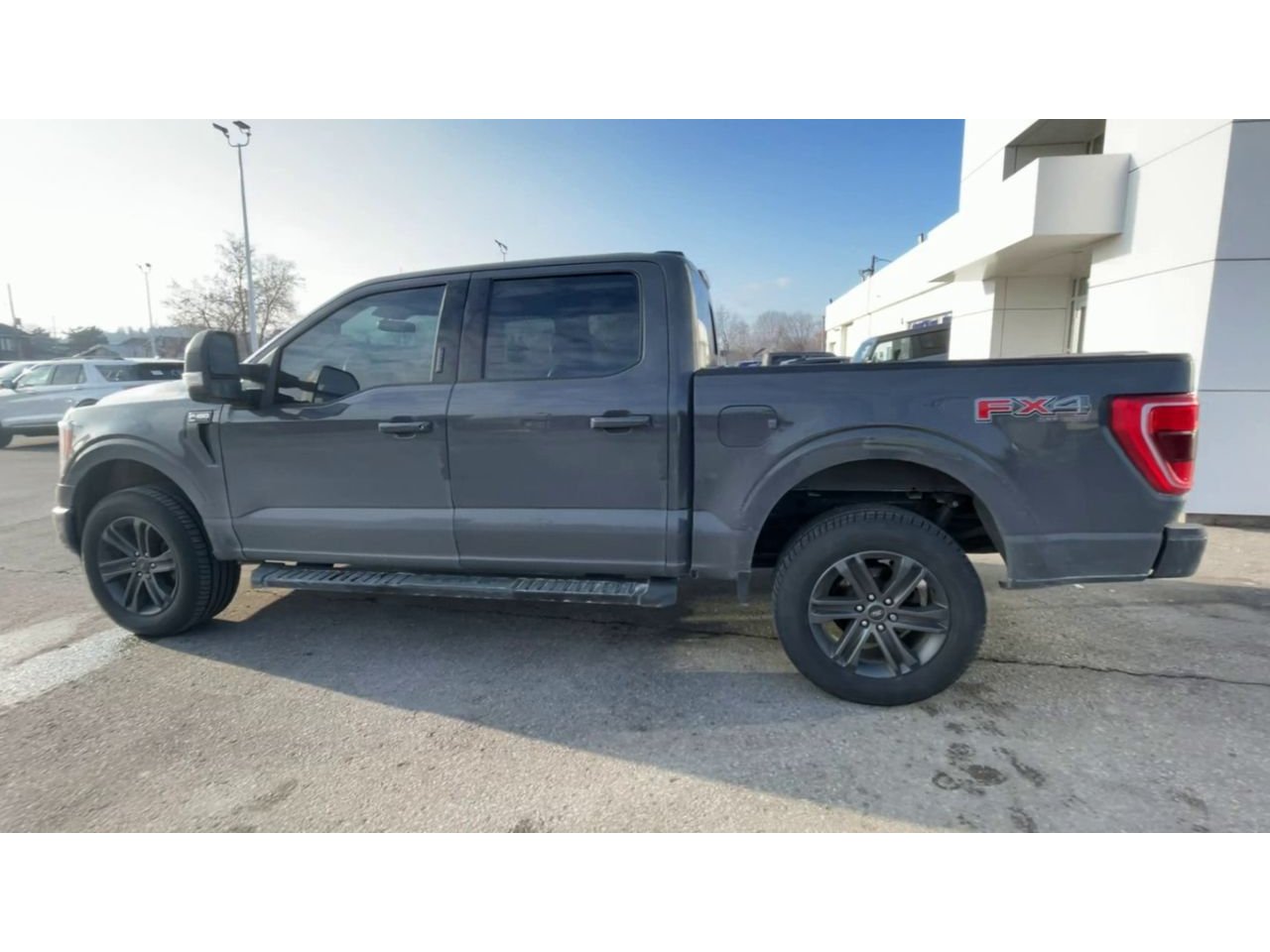 2021 Ford F-150 XLT - P21662 Mobile Image 5
