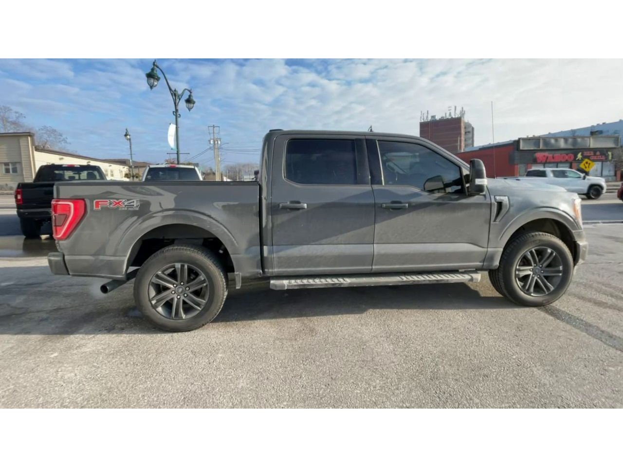 2021 Ford F-150 XLT - P21662 Mobile Image 8