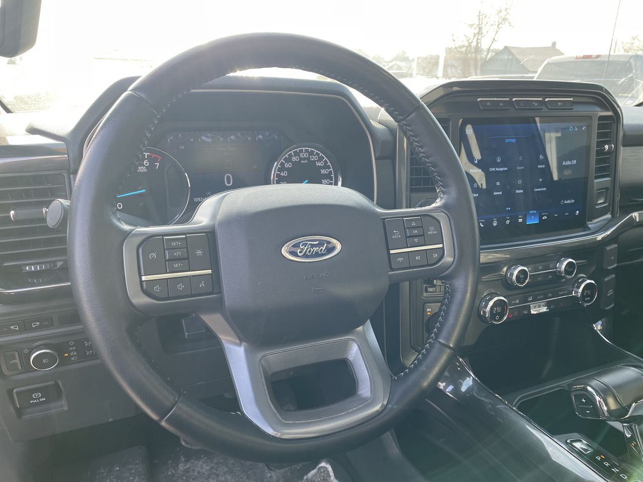 2021 Ford F-150 XLT - P21662 Mobile Image 13