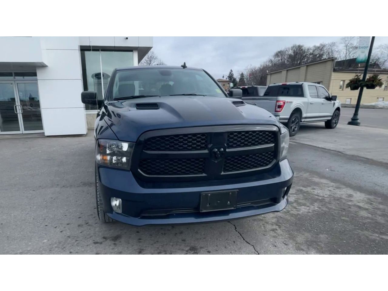 2021 Ram 1500 Classic Express - P21057F Mobile Image 2