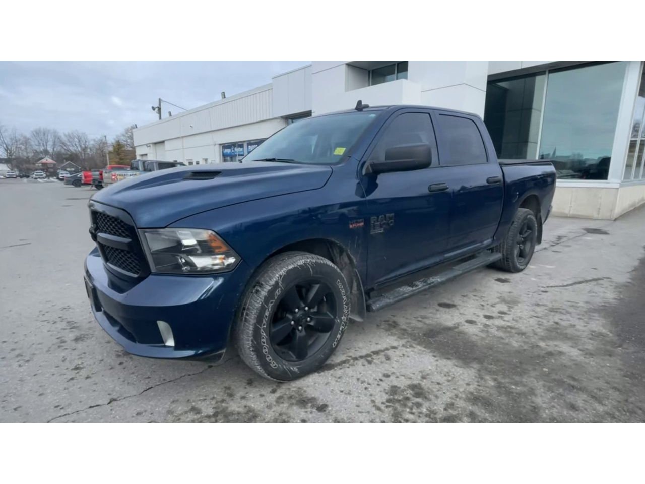 2021 Ram 1500 Classic Express - P21057F Mobile Image 3