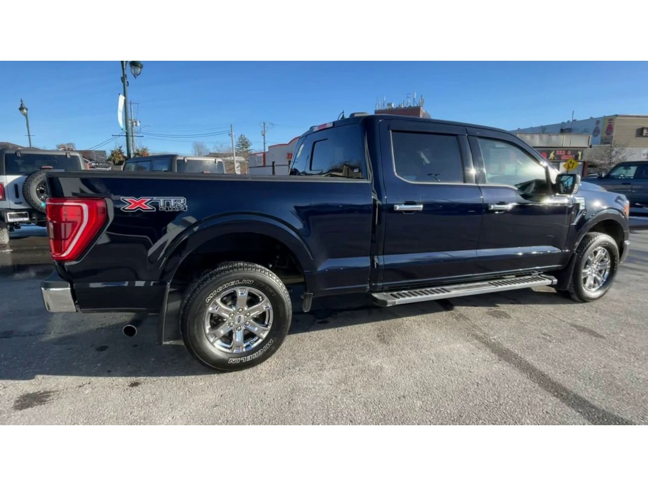 2021 Ford F-150 XLT - P21742 Mobile Image 8
