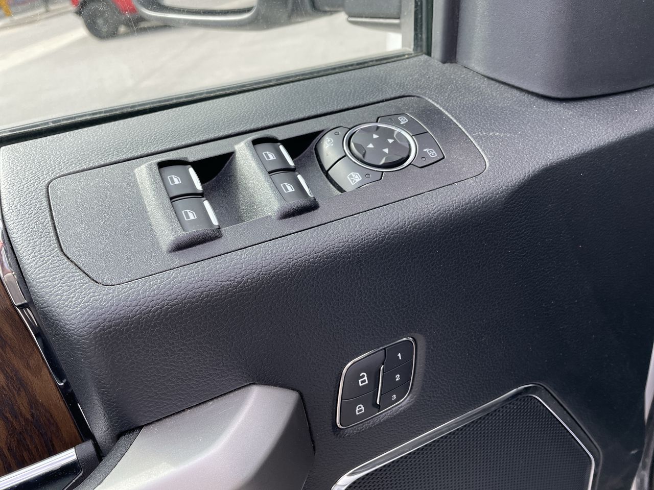 2019 Ford F-150 - 21510A Full Image 13