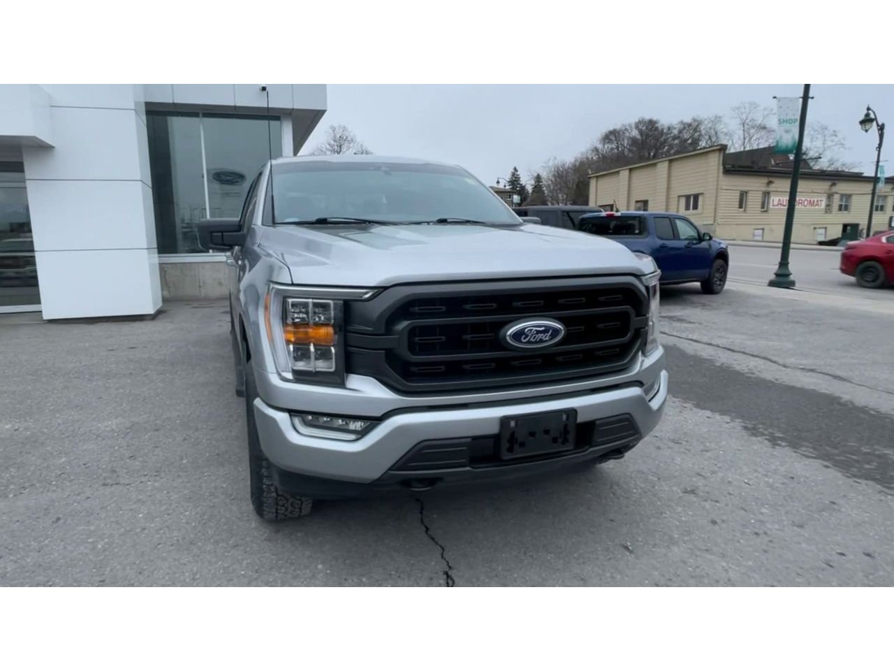 2021 Ford F-150 XLT - P21781 Mobile Image 2