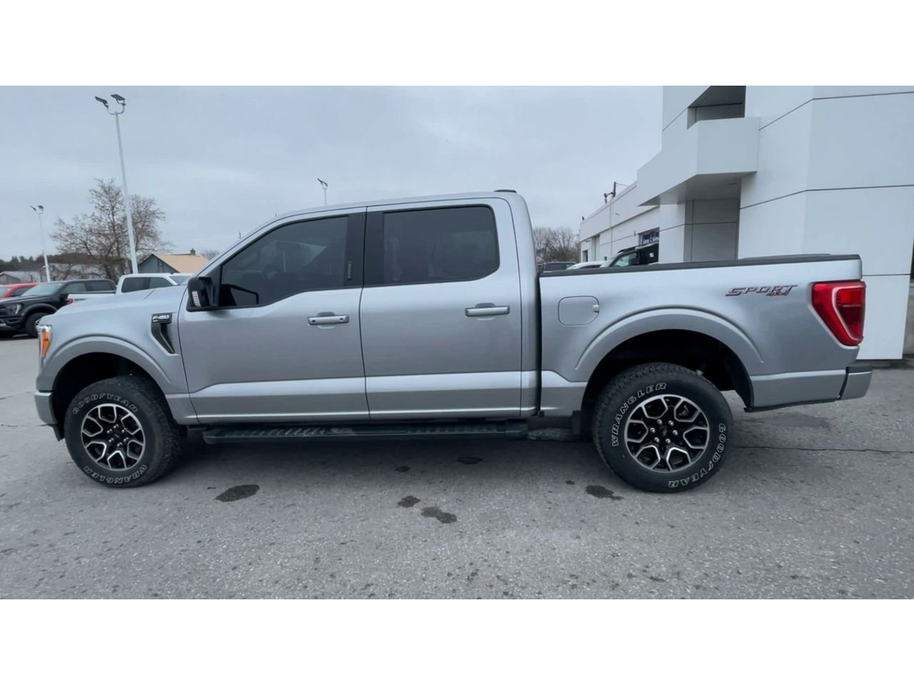 2021 Ford F-150 XLT - P21781 Mobile Image 5