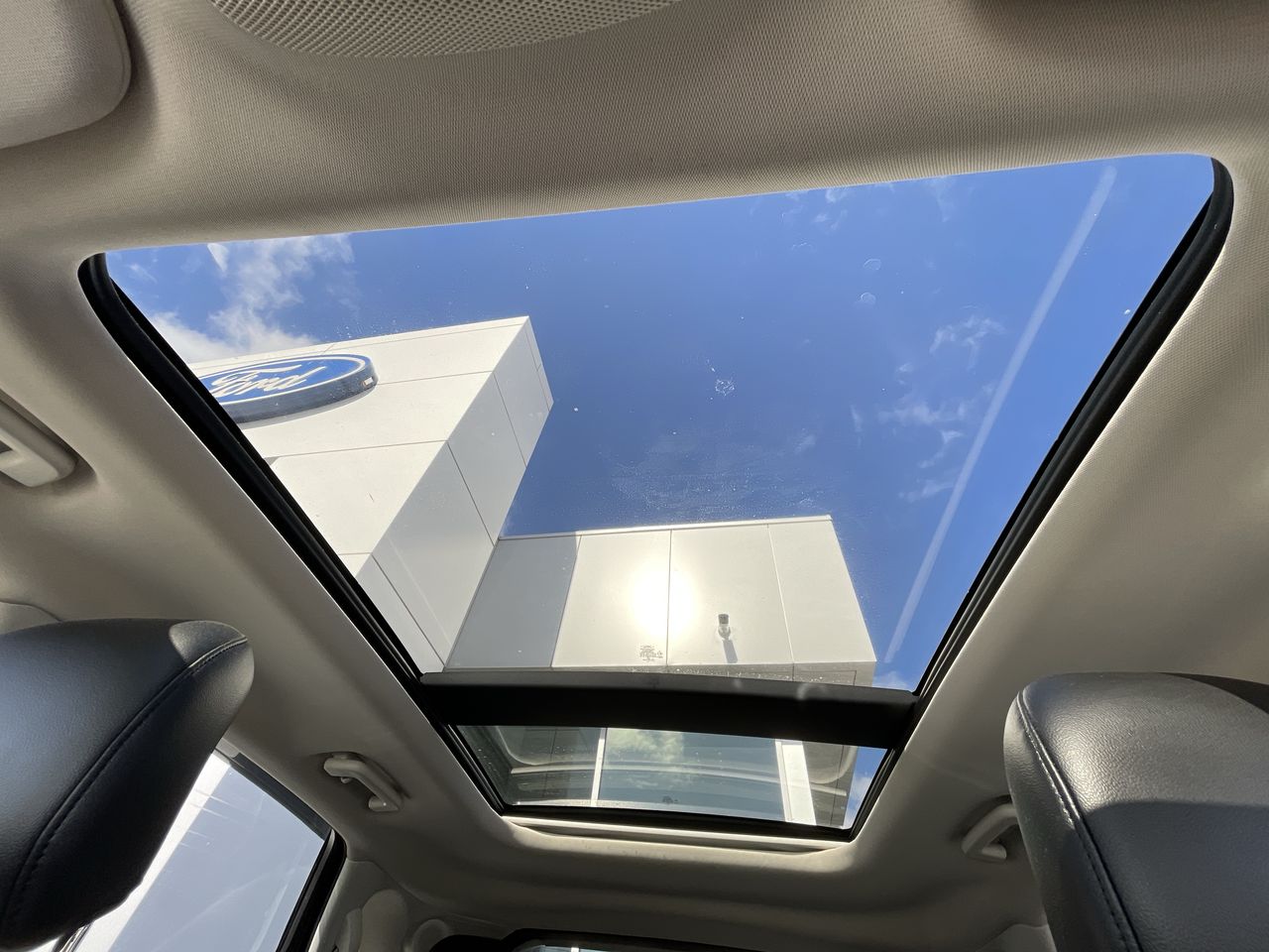 2019 Ford Edge Titanium - P21809 Mobile Image 21