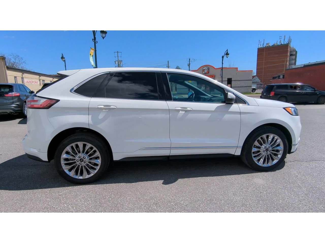 2022 Ford Edge - 21598A Full Image 9