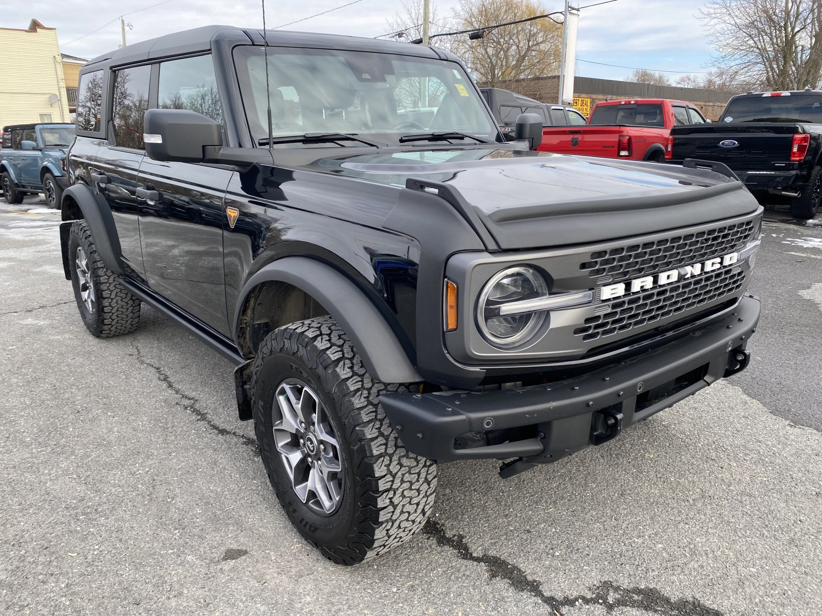 Ford Bronco Badlands 4-Door 4WD 2024