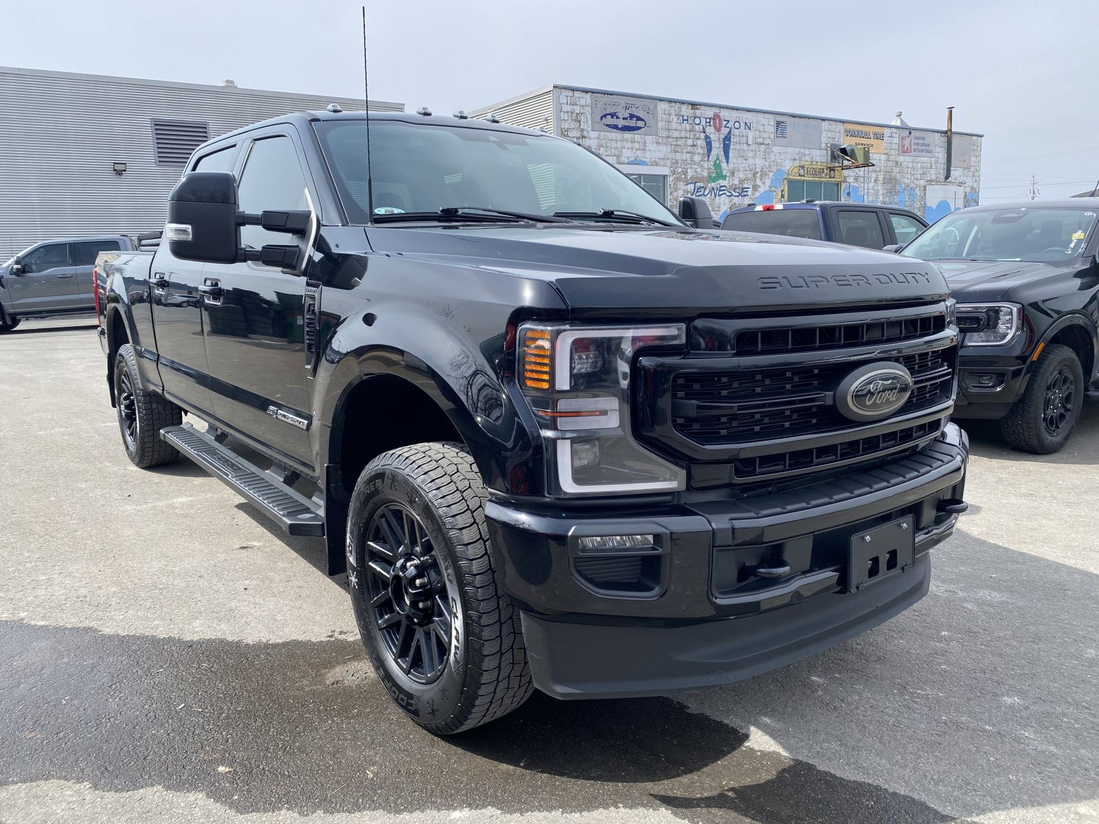 2022 Ford F-250 Super Duty Lariat Crew Cab 4WD