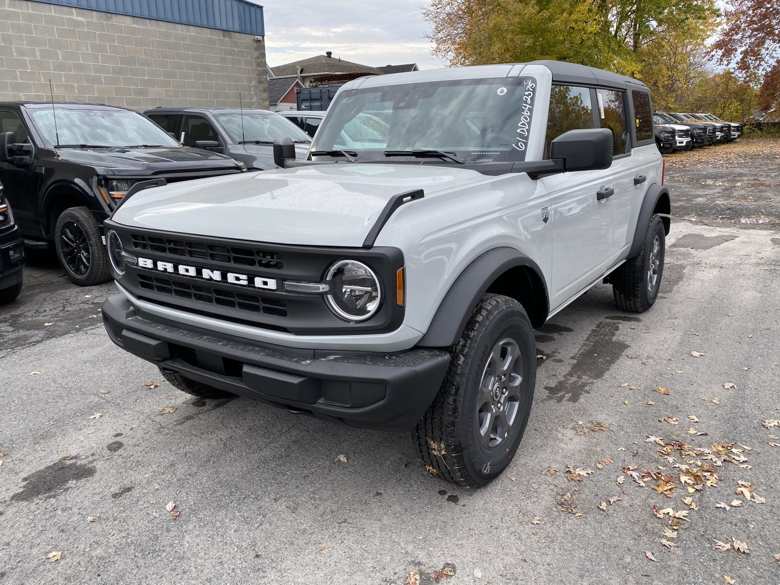 Gray (Avalanche Grey) 2026 Ford Bronco SUV / Crossover Four-Wheel Drive