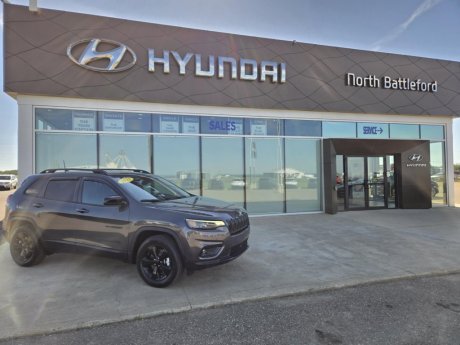 2023 Jeep Cherokee Altitude**LEATHER | PWR SEATS | NAV | PWR LIFTGATE** 