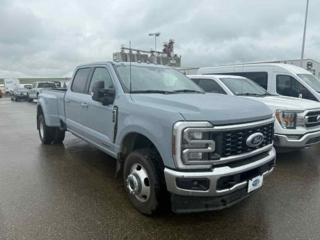 2024 Ford Super Duty F-350 DRW Lariat 