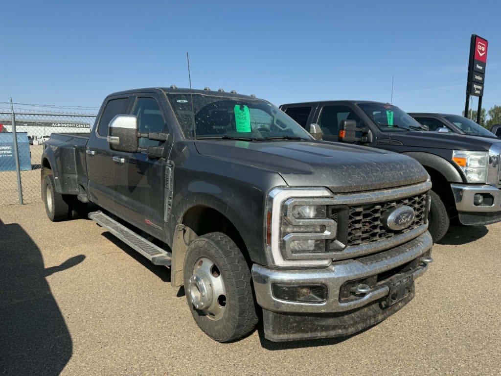 2024 Ford F-350 Super Duty Lariat Crew Cab LB DRW 4WD