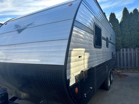 2022 RIVERSIDE RETRO 211   Travel Trailer