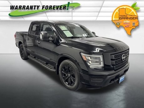 2023 Nissan Titan SV 