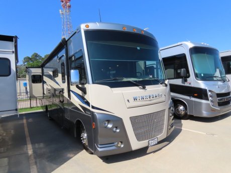 2022 Winnebago Vista 32M  Class A Motorhome