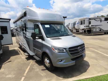 2026 Tiffin Motor Homes Wayfarer 25XPW  Class C Diesel