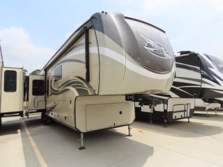2019 Jayco Pinnacle 36FBTS  Fifth Wheel