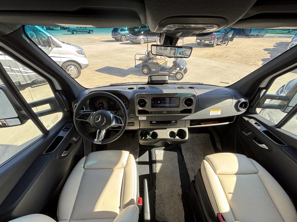 View/24D/2026 image-6