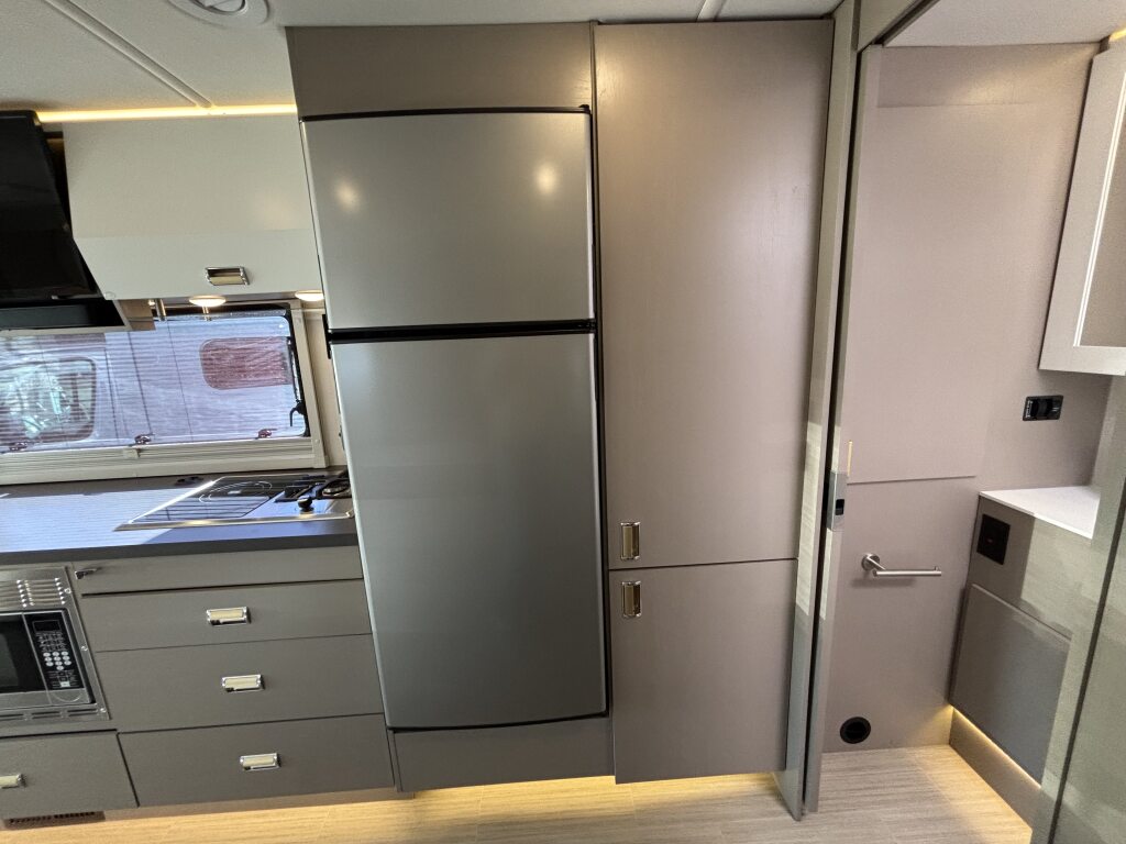 View/24D/2026 image-11