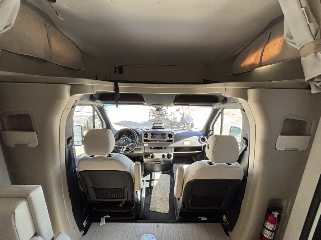 View/24D/2026 image-5